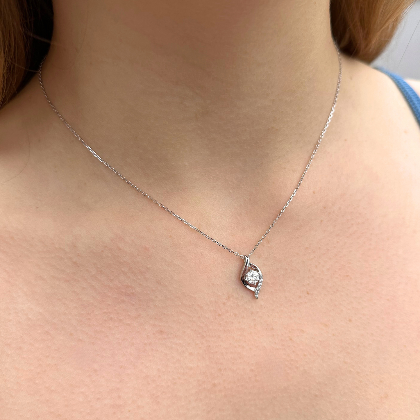 Women's White Gold S925 Moissanite Lumina Necklace