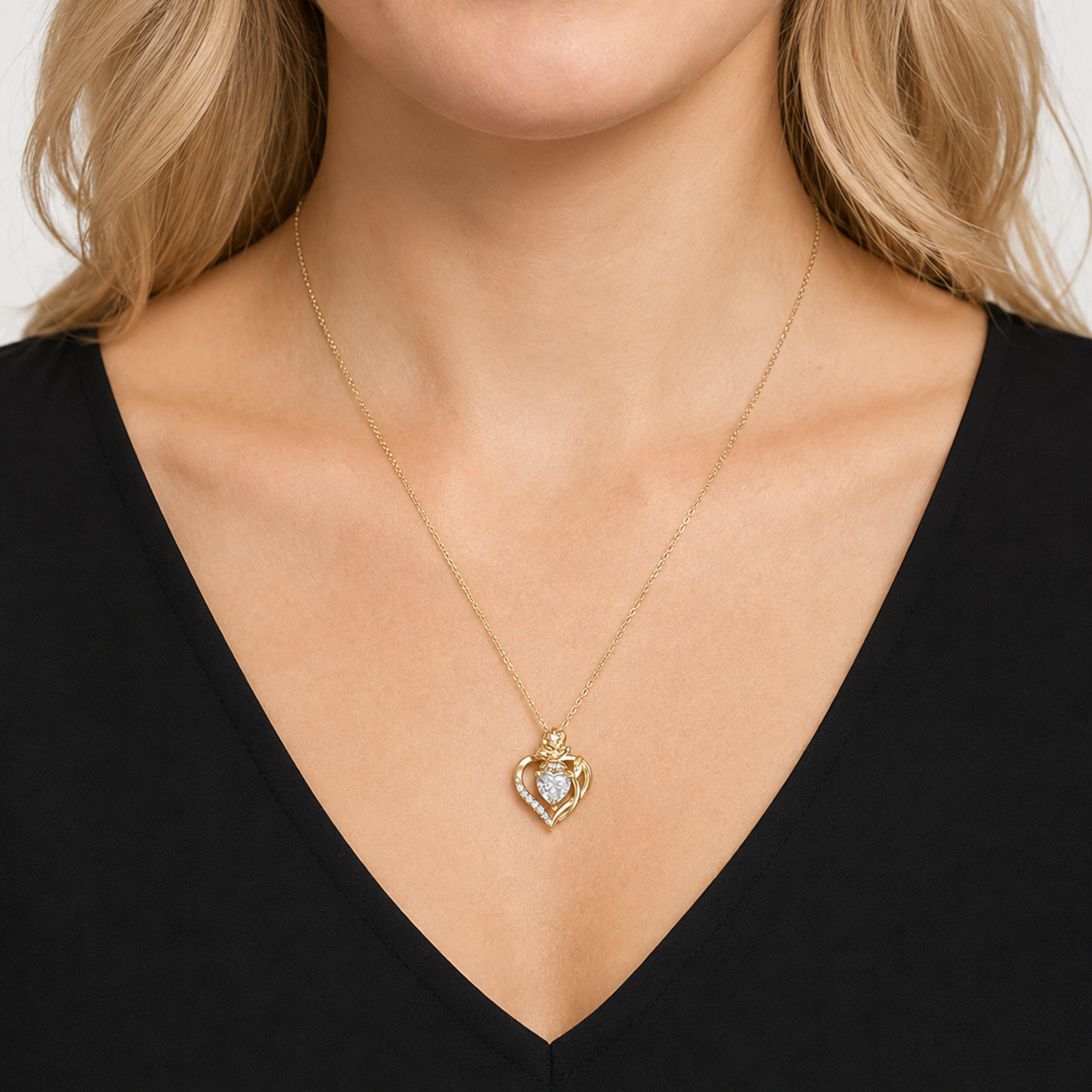 Rose Heart Necklace with 1 Carat Moissanite S925 Gold Women's