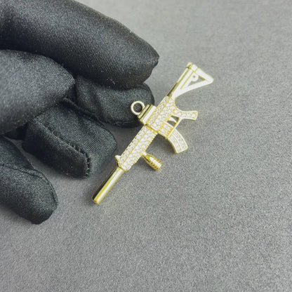 M4 Pendant Gold