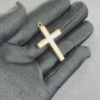 Clean Cross Pendant Gold